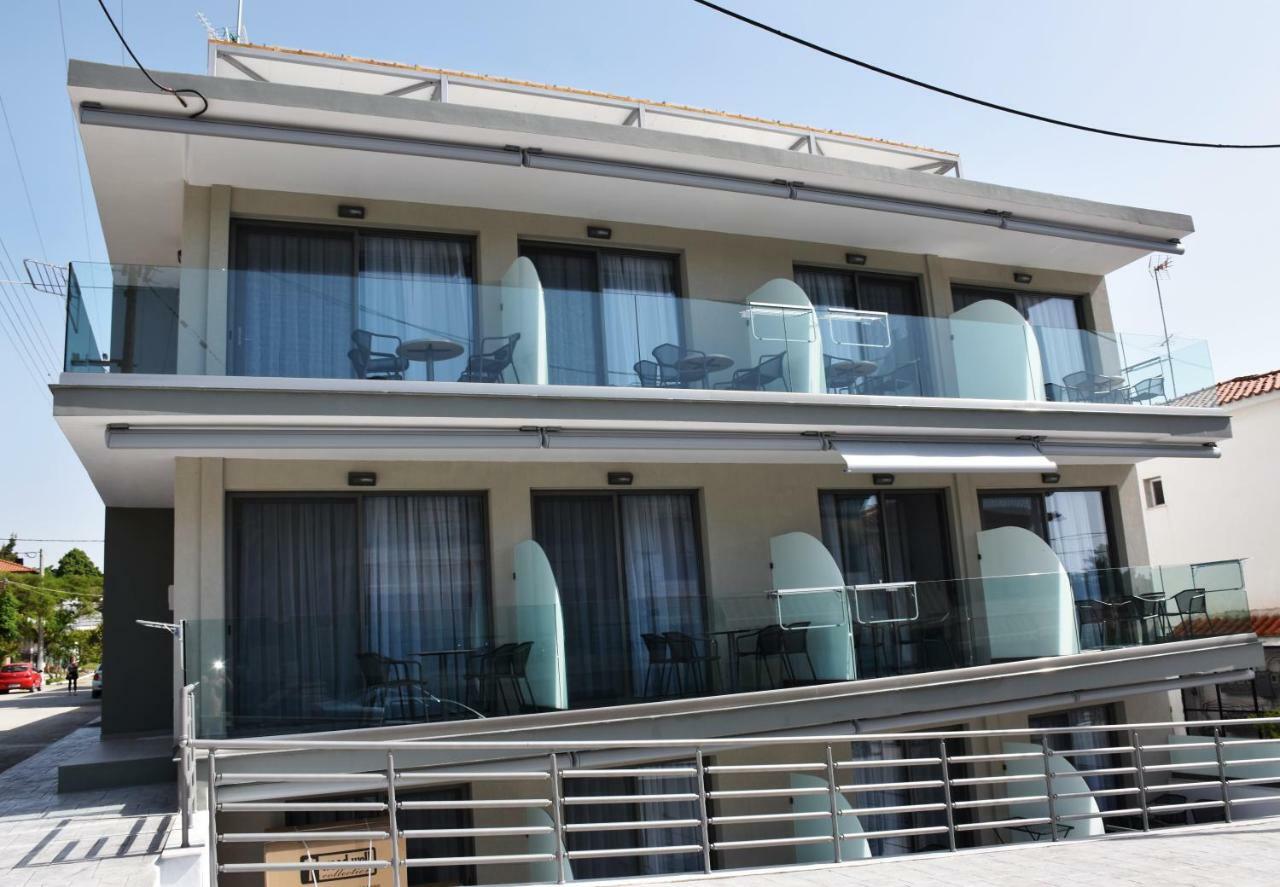 4-You Boutique Metamorfosi  Luaran gambar